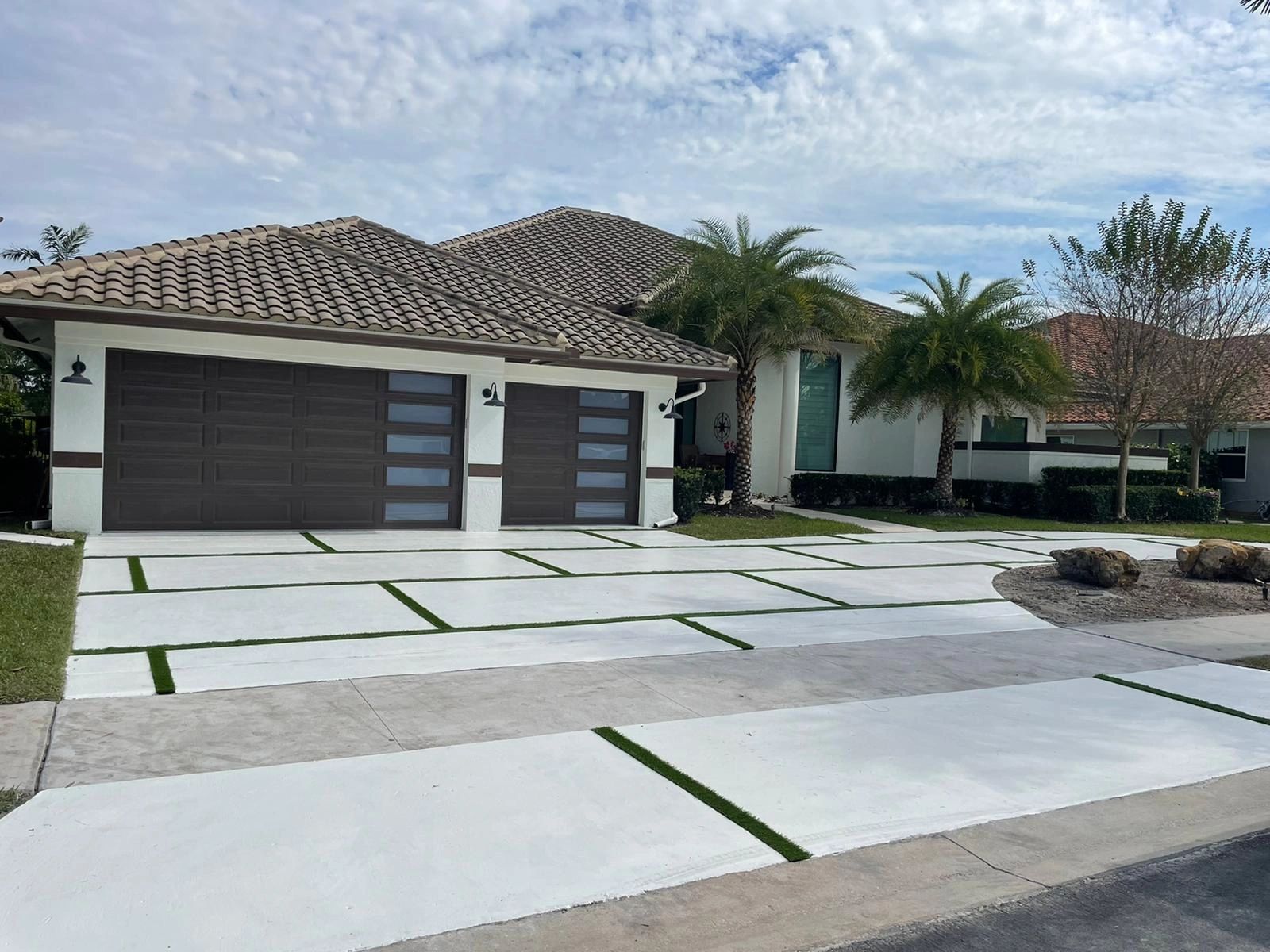 Modern concrete driveway, Weston project